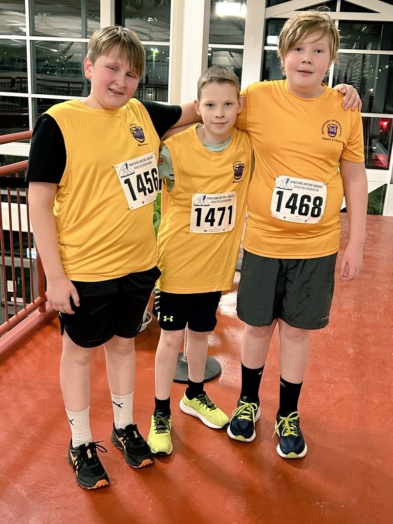 If your child goes to @BrooksideInt or Beach Cove Elementary, please get in touch with me if you want to register them for this weekend's @NLAthletics Indoor Spring Meet. We already have over 40 athletes registered, and we are always welcoming new recruits! @NLSchoolsCA @pcspnl