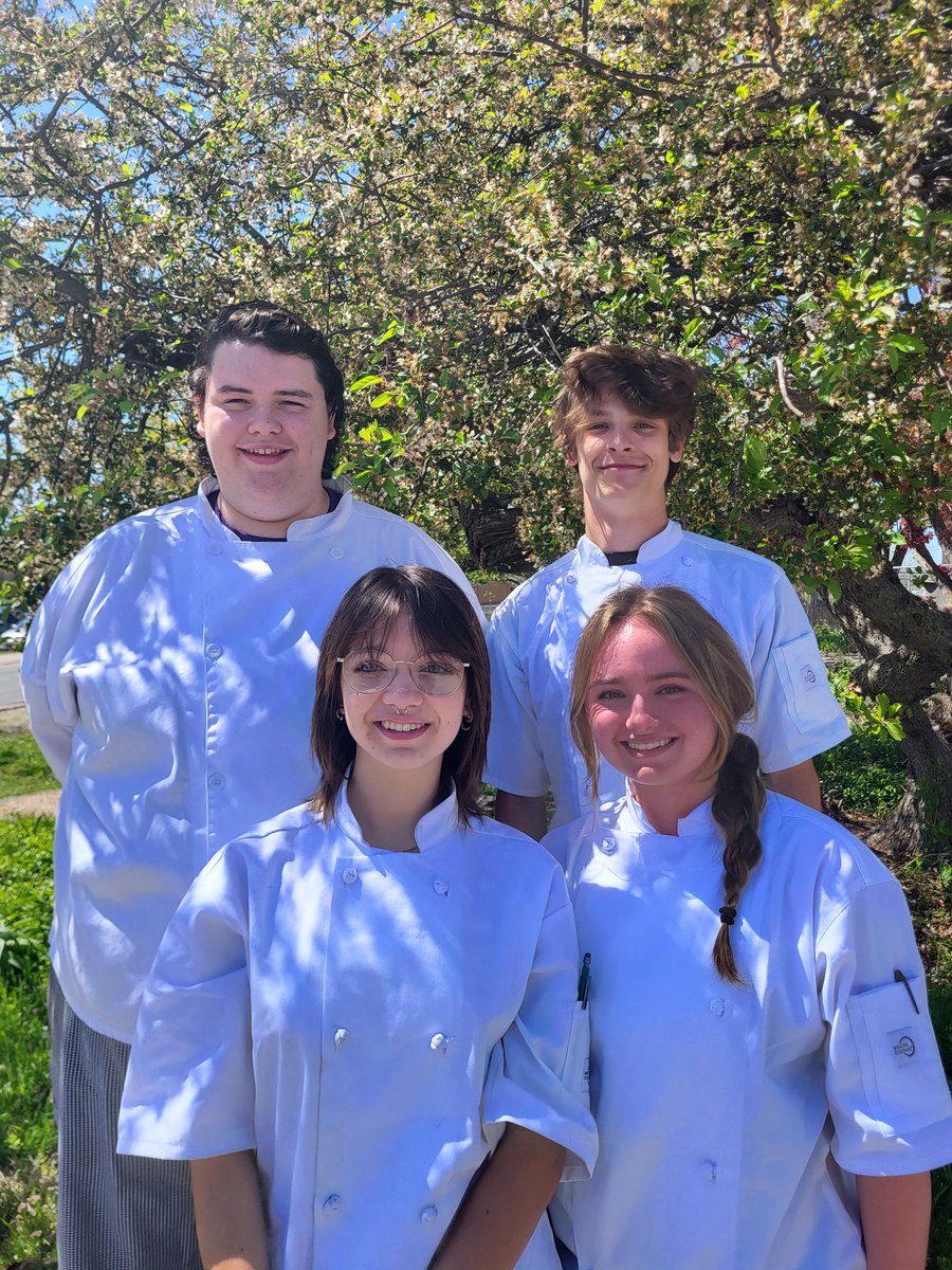 Congratulations to Garrett (2nd Place Baking and Pastry), Weston (5th Place Culinary Arts), Jessie (2nd  Place Culinary Arts), and Sydney (1st Place Baking and Pastry) at SkillsUSA Missouri State Competition. Stay tuned for a fundraiser to send Sydney to Nationals!
