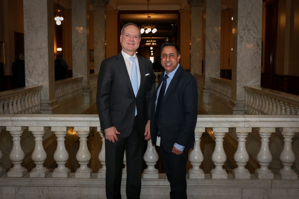 Happy to welcome @DeepakAnandMPP onto team Finance as my new Parliamentary Assistant! Looking forward to the great work we’ll accomplish as we continue building a better Ontario.