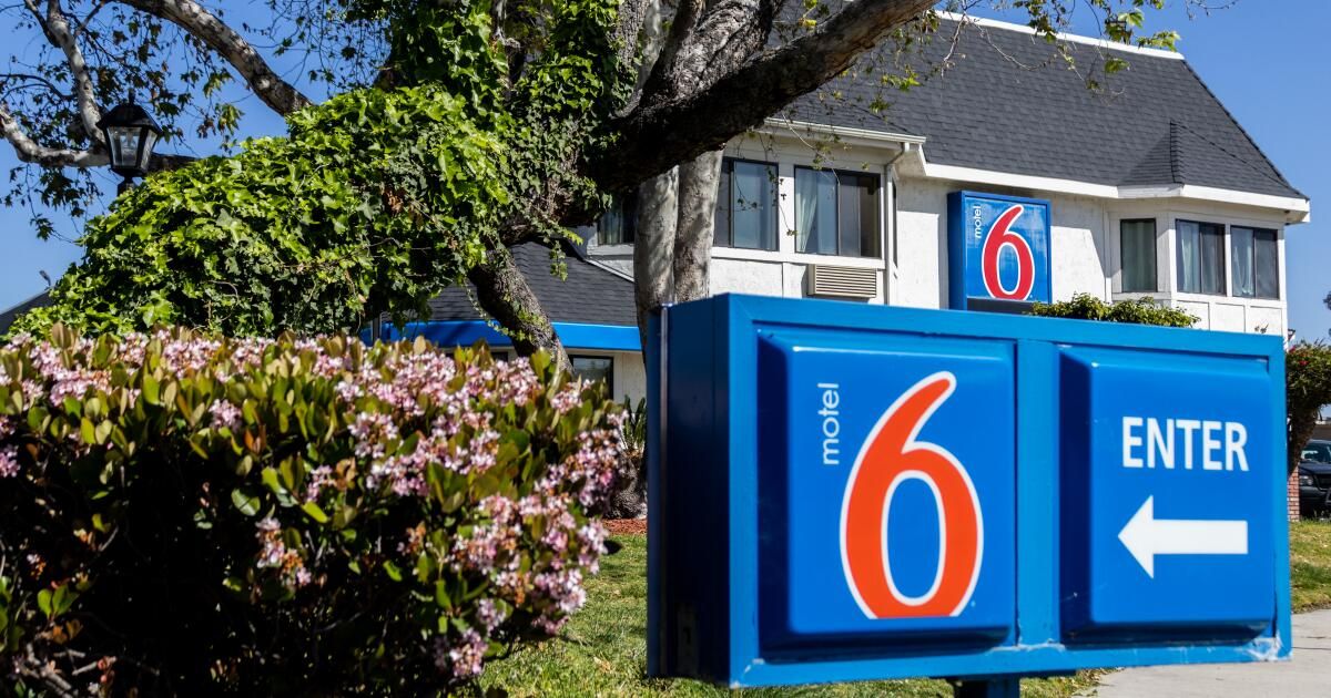 Recent sex offender arrests at an El Cajon motel highlight the need for robust guest screening. Biometrica's UMbRA and KYC offer proactive security measures for hotels. buff.ly/3TQVu7Q