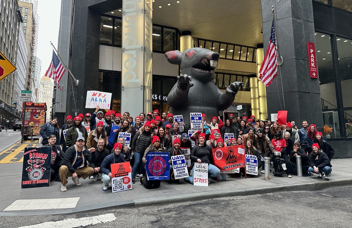 Seeking to strengthen high-quality free legal services for New Yorkers and fight high turnover, @MFJUnion hit a historic landmark this week as their strike enters its seventh week. ow.ly/imha50RbwqE #StandUpUAW @lssa2320 | @uawregion9a