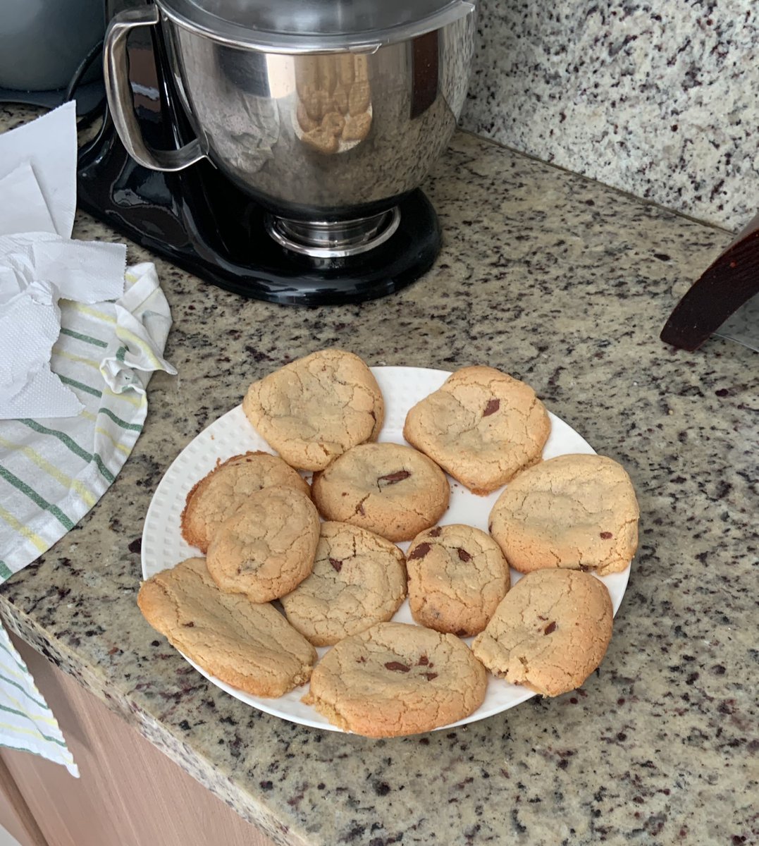 naci por mi mama pero sigo vivo por las galletas de <a href="/potonitaa/">diablitafershuuu ˚⁎⁺˳✧༚</a>