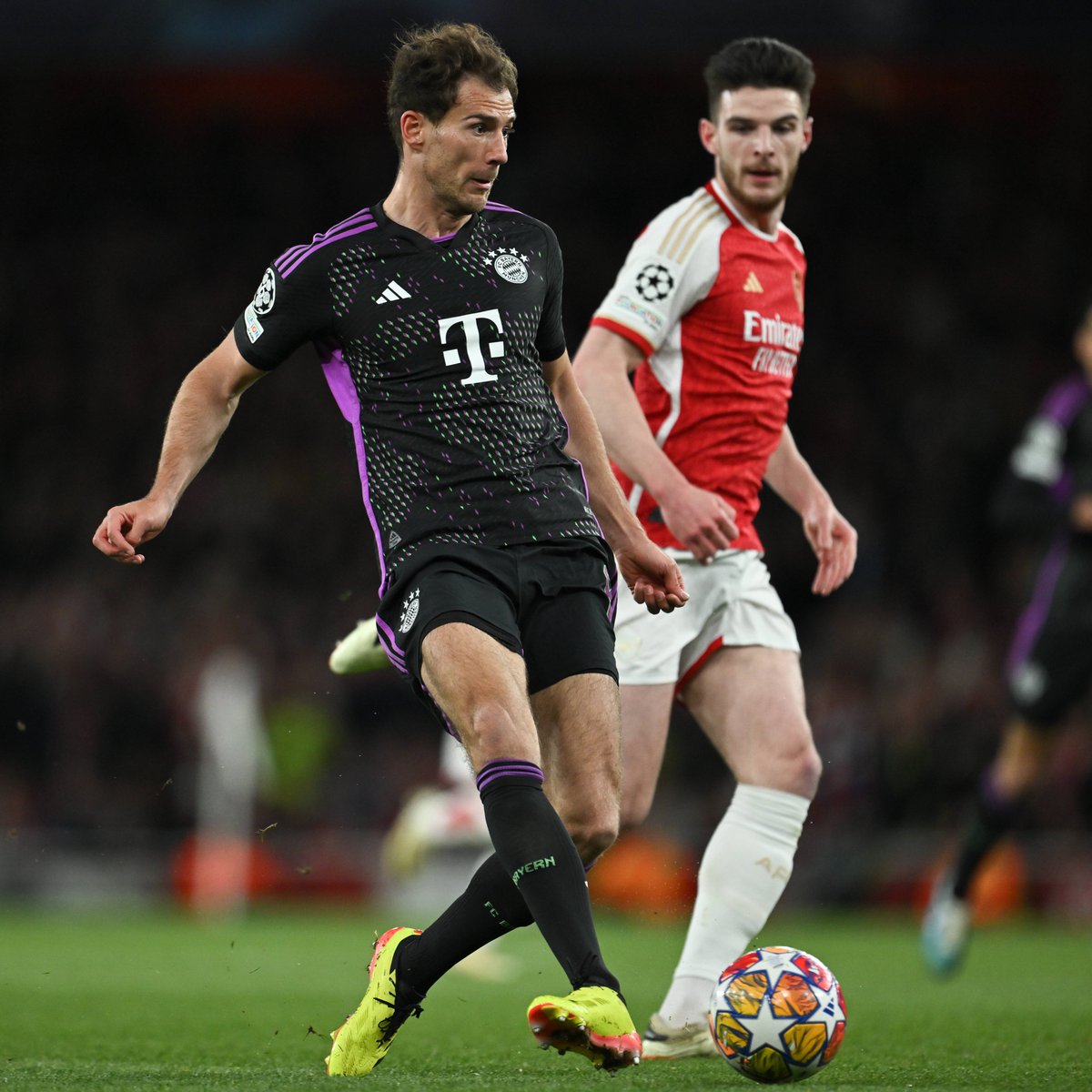 🔎 | FOCUS Leon Goretzka v Arsenal: 👌 37 touches 🅰️ 1 assist 🎁 1 big chance created 👟 21/23 accurate passes (0.42 xA) ⚔️ 3/5 duels won ⛔️ 3 blocked shots (most) 🦵 2 tackles 📈 7.7 Sofascore Rating Bayern's midfield machine is our #ARSFCB Player of the Match! 💪 #UCL