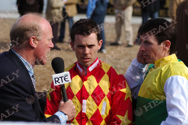 🐎 @Fairyhouse 9-April-2007 #fromthearchives #Memories #HealyRacing #OnThisDay #HorseRacing #17yearsold Faces at the races.. Paul & Philip Carberry, @johnnyfarrelly Colin Magnier & Fred Kenny, Robert Hall, Graham Lee & Tony Dobbin. (c)healyracing.ie