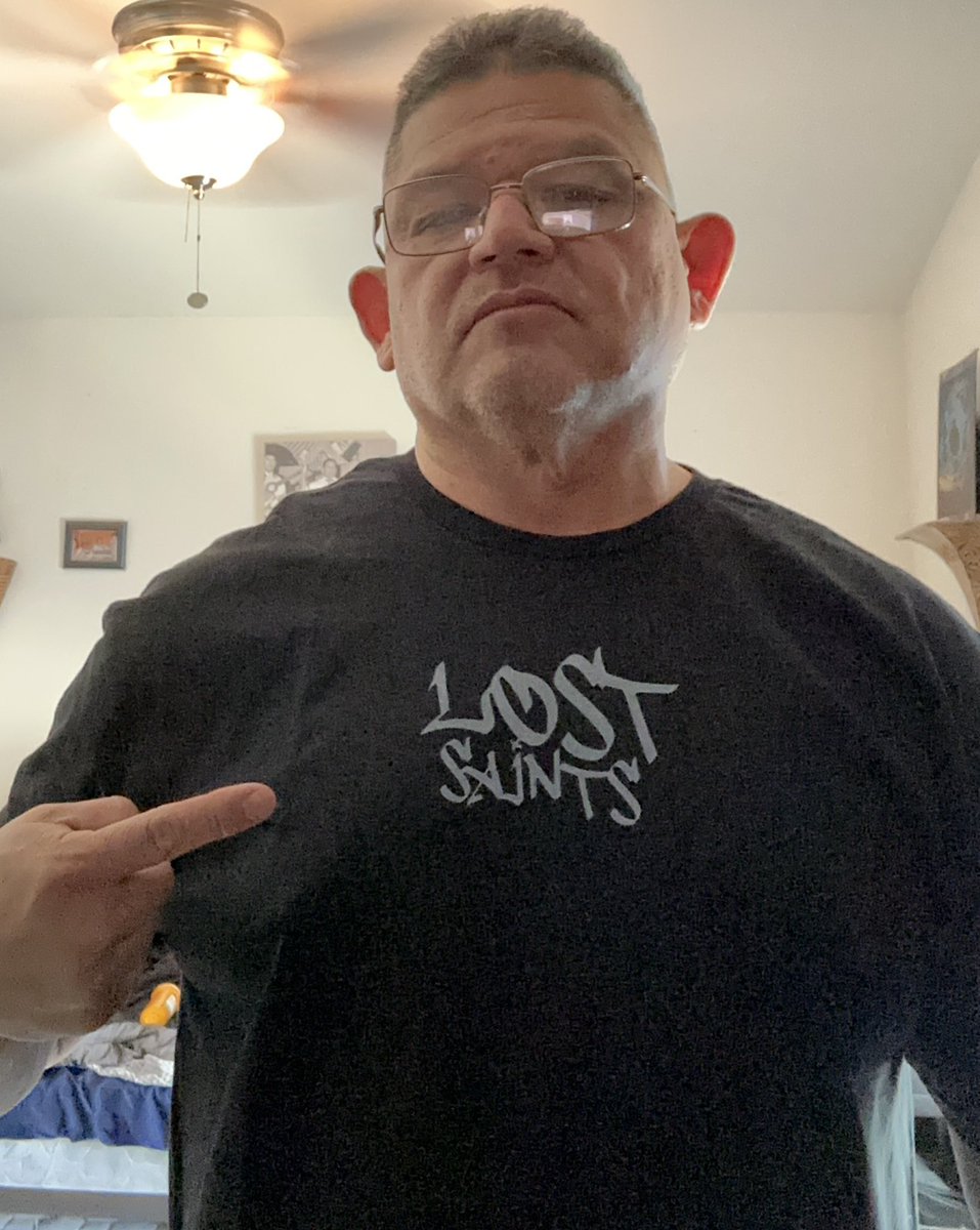 I may not fill out a XL shirt the way I use too, but showing some love to @johnnieRobbiee  please help support her. @RealTitus115 @brujabeeb @WCProOfficial