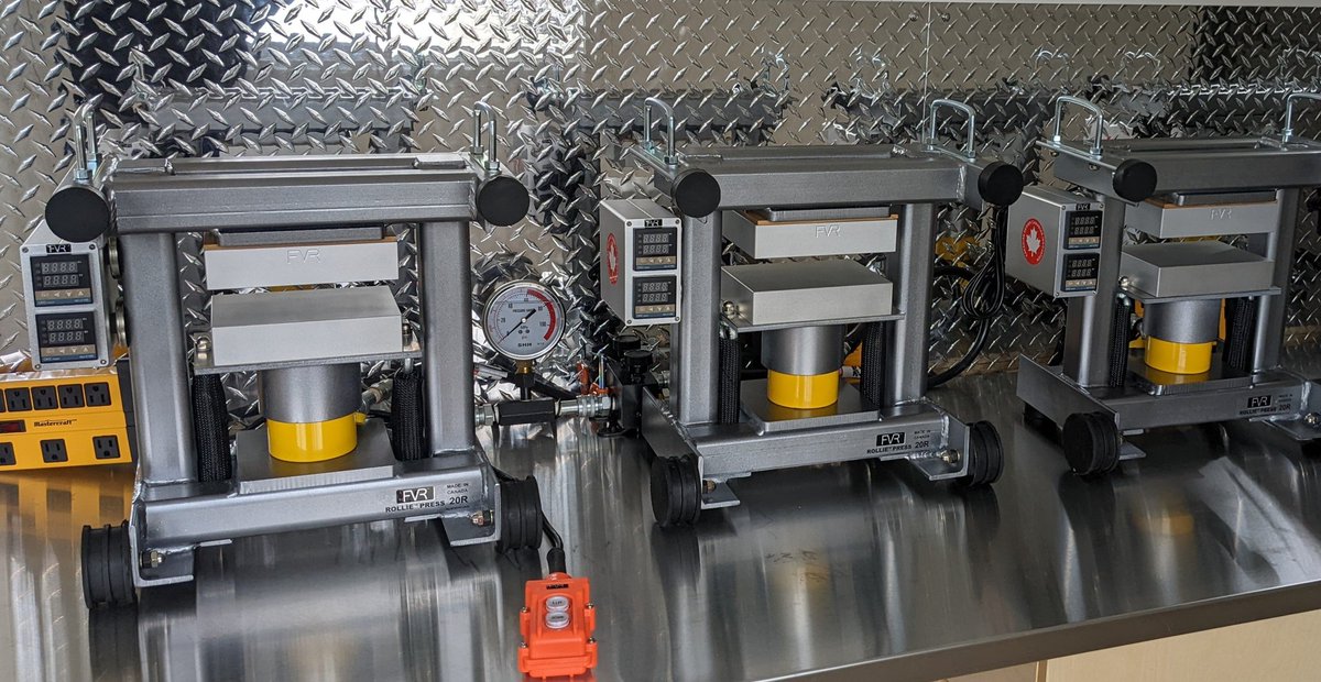 FlashVAPE's tweet image. have what you need to scale solventless rosin production?

we got you fam!

HMU

#fvrosintech

#rosintechextraction #rosinpressmachine #rosinpress #420community #710 #solventless #extract #rosin