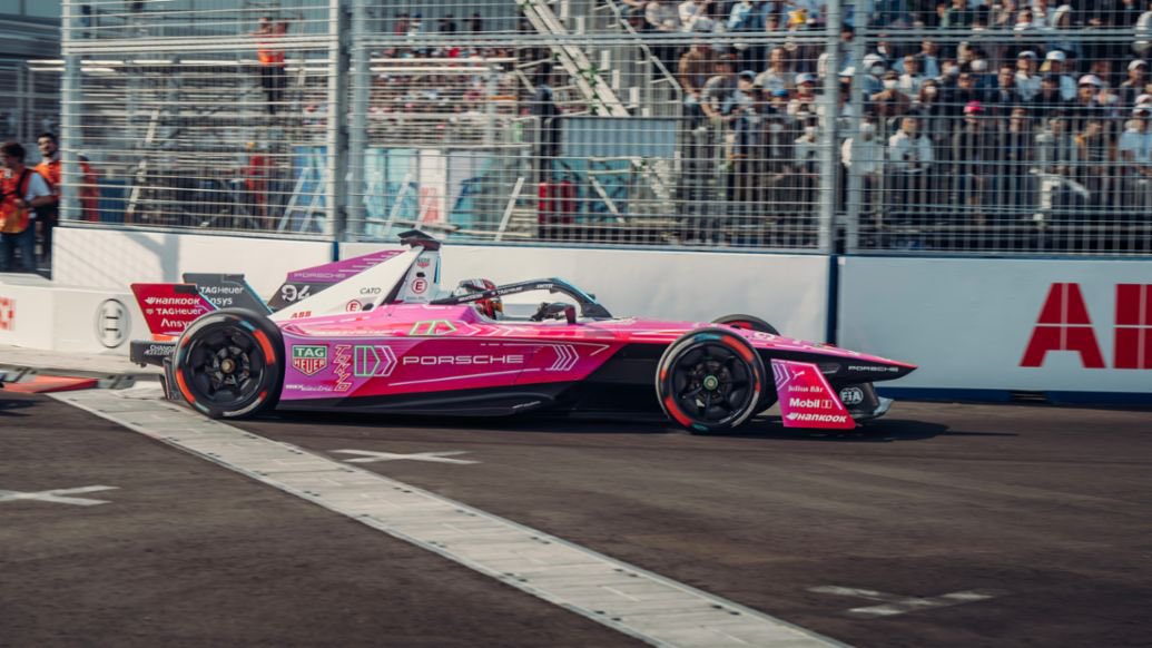 After his fifth place finish in Tokyo, @PWehrlein has become just the second #FormulaE driver to have taken 16 consecutive top ten finishes.