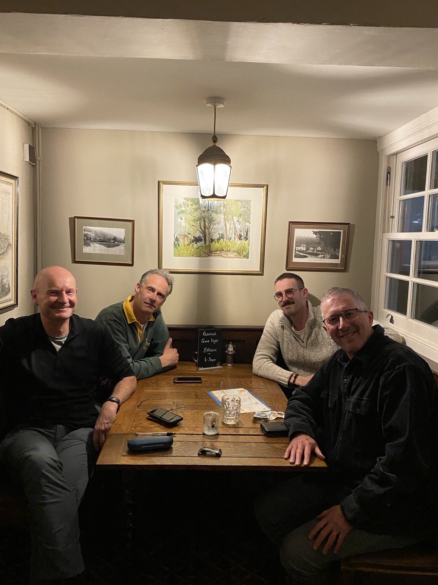 One smug looking pub quiz team. Our record was last place and second-to-last in previous visits to Holmbury St Mary Tonight we won £18 each, just by gambling everything on the final double-or-bust round Not Eggheads just Dickheads💰 V sad Dartford FC result tonight though 🥲
