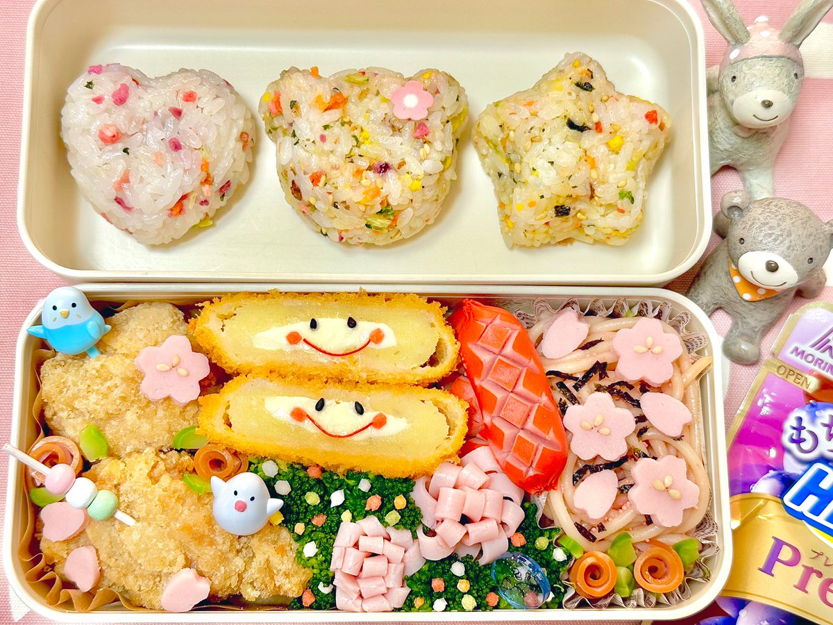 お弁当☻
2024.4.10

#お弁当 #お弁当記録 #お弁当作り 
#高校生弁当 #娘弁当 #JK弁当 
#女子高生弁当  #お弁当初心者🔰