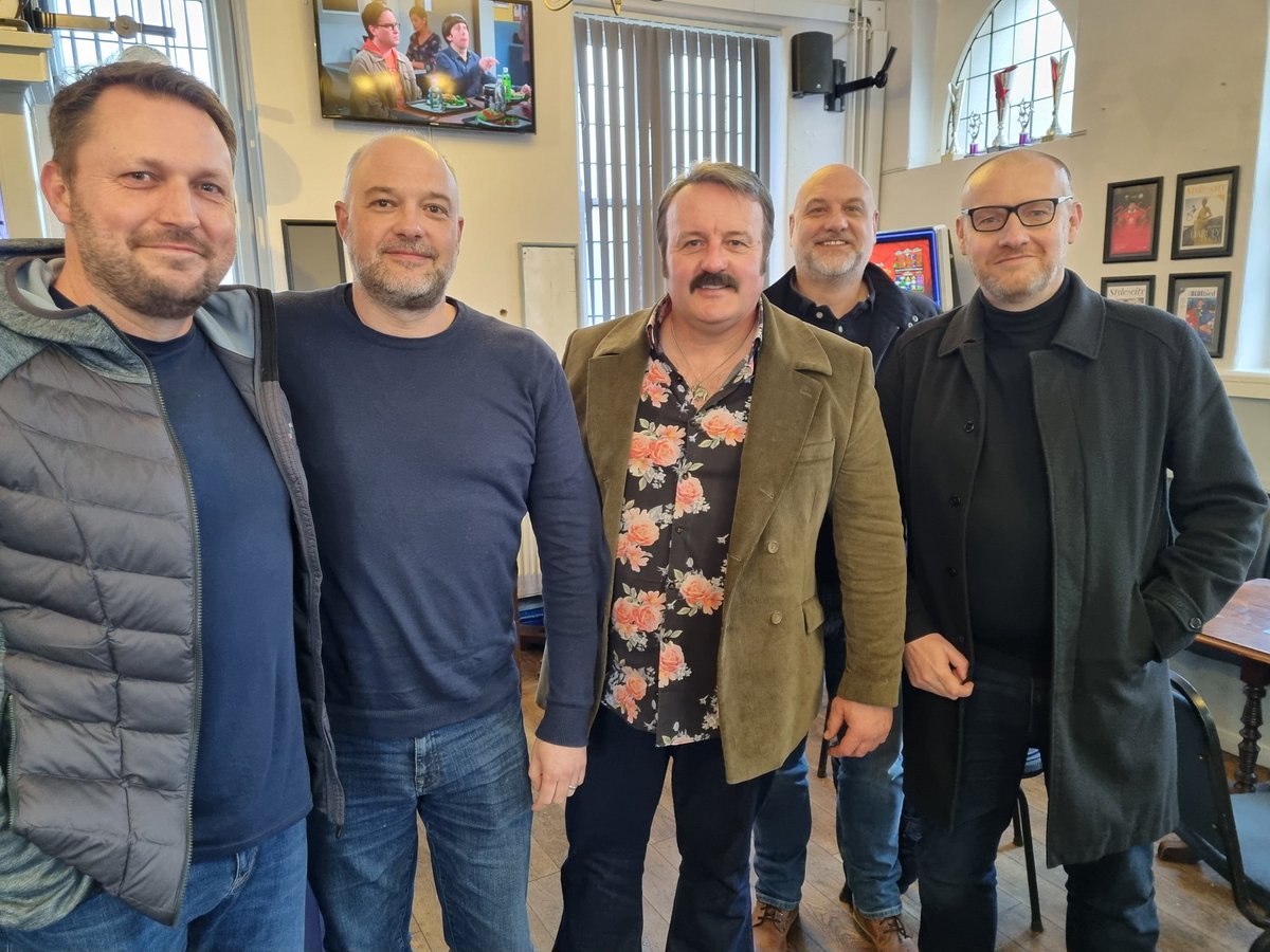 fattycantdance2's tweet photo. Very lucky to attend the early screening of #Mammoth tonight. No spoilers, but it is superb and the cast are excellent. Huge bonus meeting @MikeBubbins and @Sianygibby who were kind enough to allow us four to bore them tonight. Can't wait to see Ep 3! https://t.co/5bQnPHUoC2