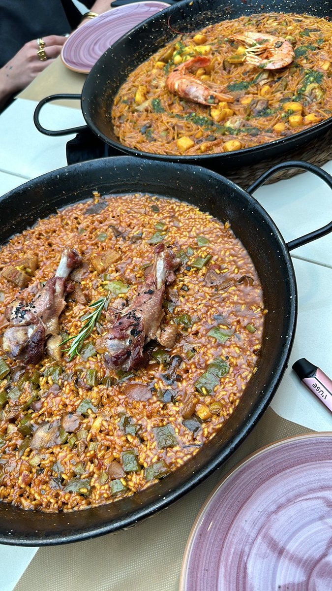 GalnMiriam's tweet photo. Arrocito + feria + buena compañía 💞 https://t.co/j0VKH3UhYU