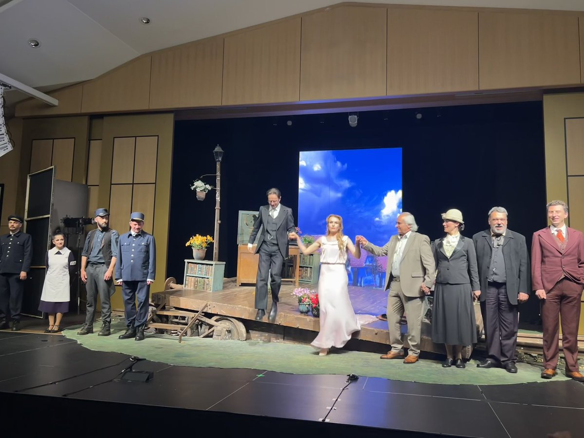 Crina Burlacu (@crinaburlacu) on Twitter photo Bedazzled by tonight’s adaptation of Mihail Sebastian’s play ‘Steaua fara nume’, superbly played by actors of Teatrul National Mihai Eminescu Chisinau in Dublin this evening <a href="/MoldovanEmbassy/">Moldovan Embassy🌹</a> 🌹 🌹 🇷🇴 🇲🇩 🫶🏽👏🏼 Bedazzled by tonight’s adaptation of Mihail Sebastian’s play ‘Steaua fara nume’, superbly played by actors of Teatrul National Mihai Eminescu Chisinau in Dublin this evening <a href="/MoldovanEmbassy/">Moldovan Embassy🌹</a> 🌹 🌹 🇷🇴 🇲🇩 🫶🏽👏🏼