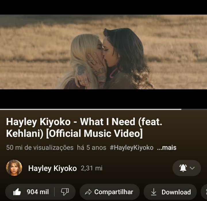 'What I Need', de Hayley Kiyoko e Kehlani, ultrapassou a marca de 50 milhões de visualizações no YouTube.