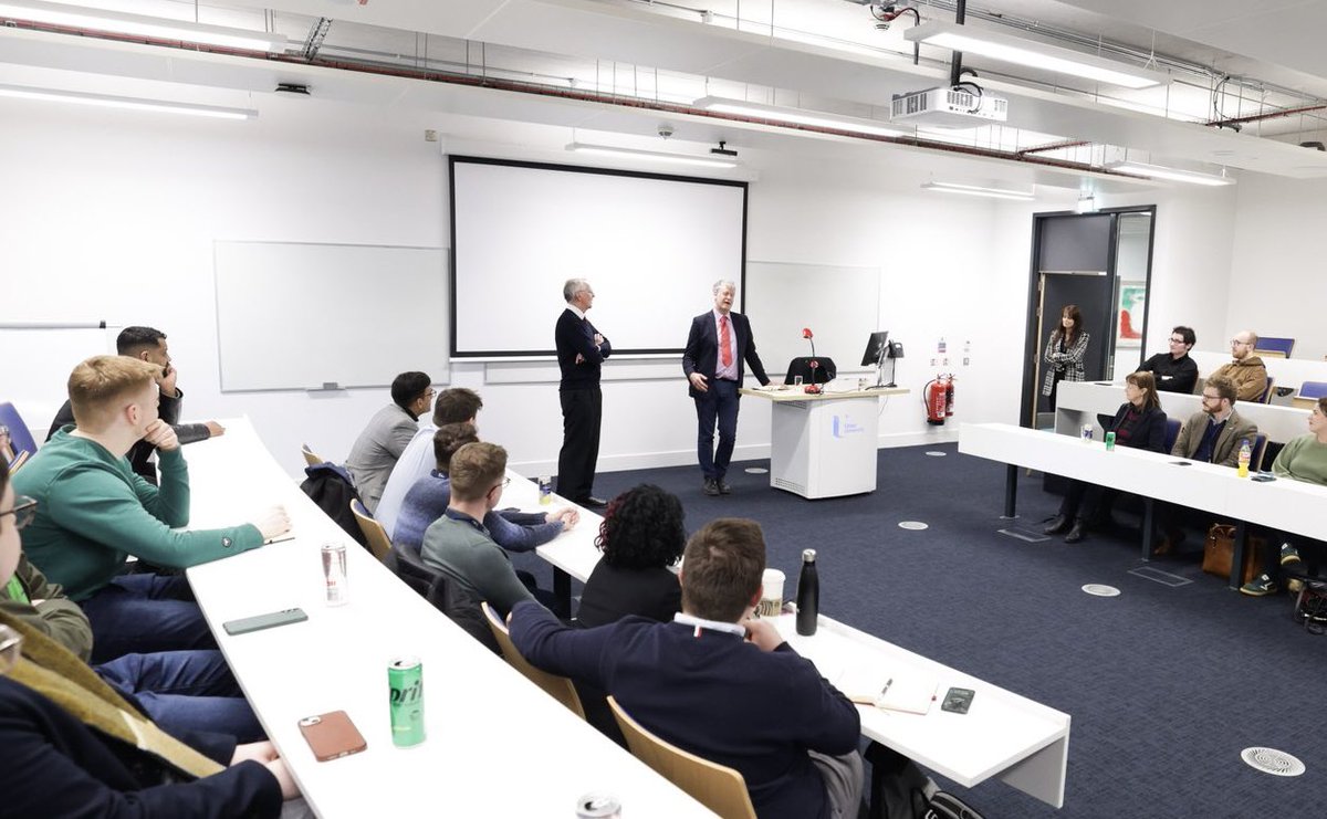 Great to welcome @hilarybennmp to @UlsterUni this afternoon. Opportunity for powerful engagement between students and political leaders. Important reflections on challenges for NI ahead.