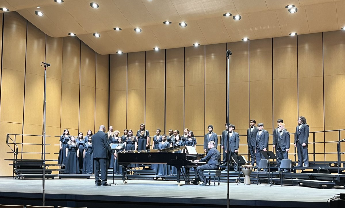 Amazing performance by our Mixed Varsity @CyRidgeChoir Great job representing Ram Nation! @CypressRidgeHS @CyFairISD @SarahHarty3 @joeglass80 @CFISD_FineArts #CFISDSpirit #RamPride #RamNation