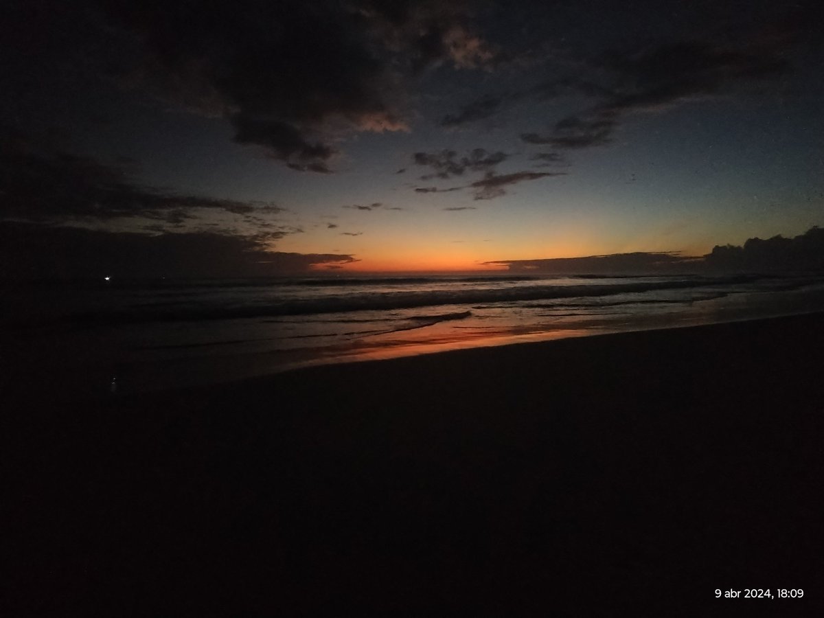 Les comparto otro atardecer ,mañana es día de buceo