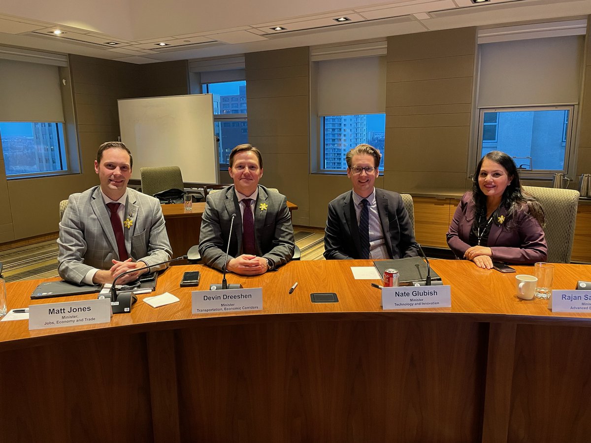 Last night I had the honour of joining my colleagues @DevinDVote, @RajanJSaw, @MattJonesYYC, at our first post-budget Telephone town hall. It was great to hear from residents of Northern Alberta and I look forward to answering more questions from those in Southern Alberta next