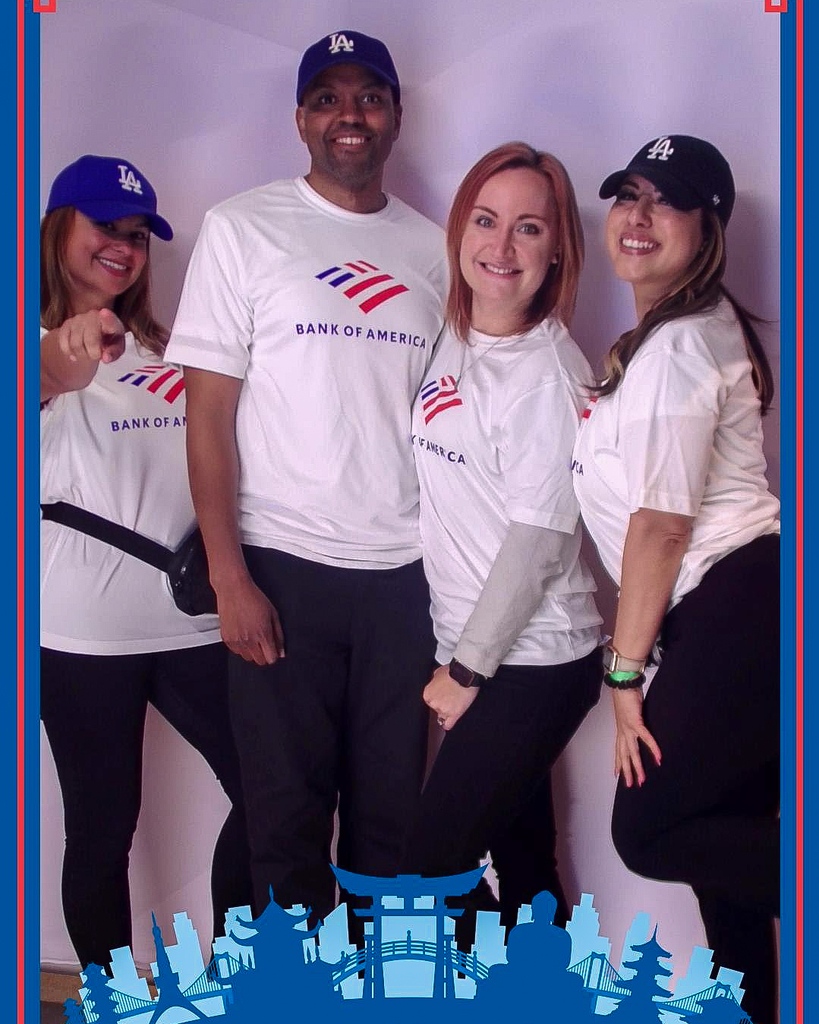 assistmarketing's tweet image. This squad knocked it out of the park! ⚾️💥 our team was front and center with Bank of America for the opening week with the L.A Dodgers!

#TeamAssist #BrandAmbassadors #PromoStaff #PromoLife #ExperientialMarketing #EventStaffing #EventManagement