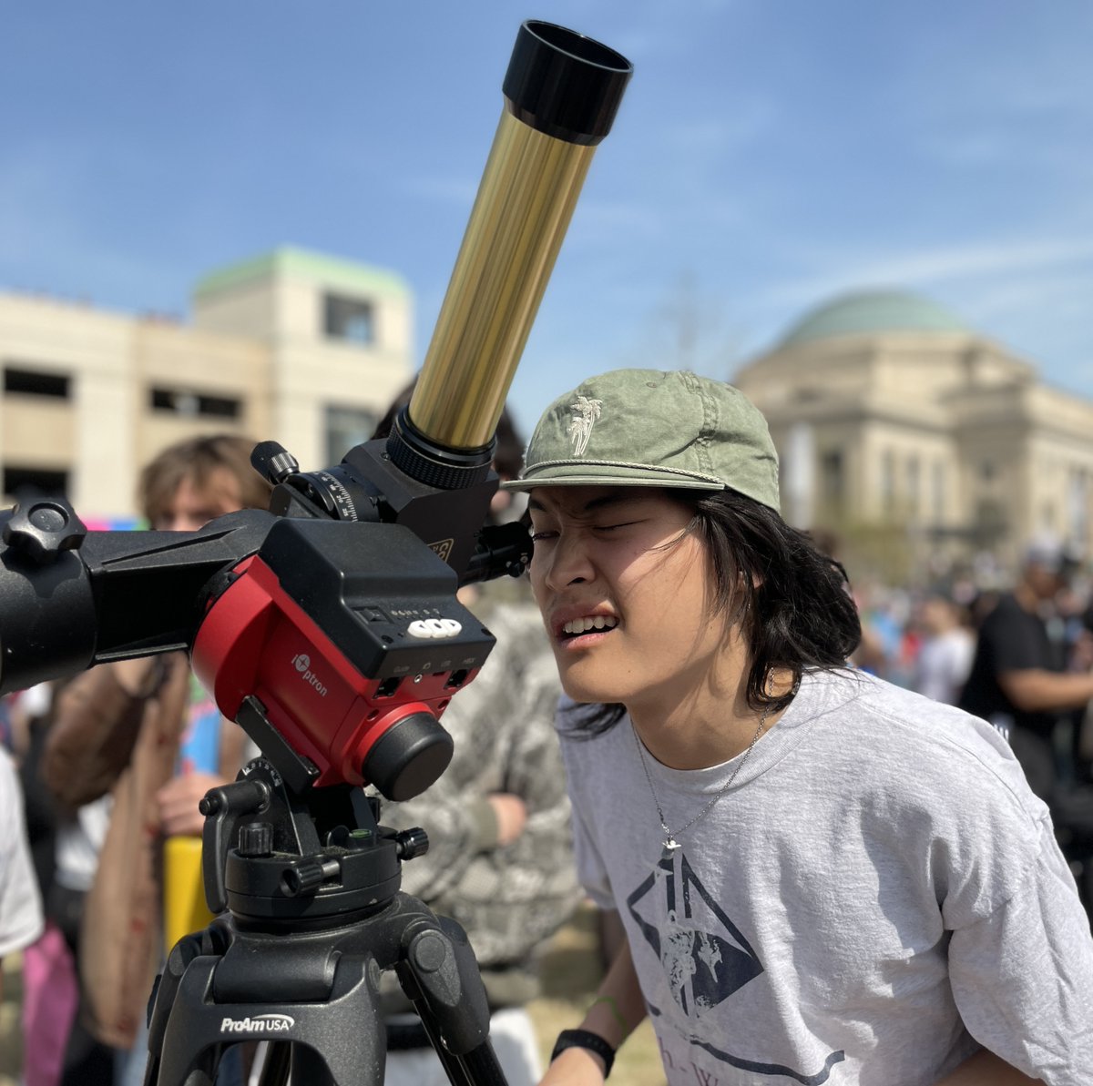 ScienceMusofVA's tweet photo. Wasnβt that SO π MUCH π FUN π!?!
Thanks for coming to our solar eclipse viewing party, science lovers.
Tag us in your favorite photos of the incredible ways you enjoyed viewing the eclipse.
#rva #EclipseRVA #SolarEclipseRVA #ForTheLoveOfScience #StellarFun https://t.co/fpR8Qh9xwW