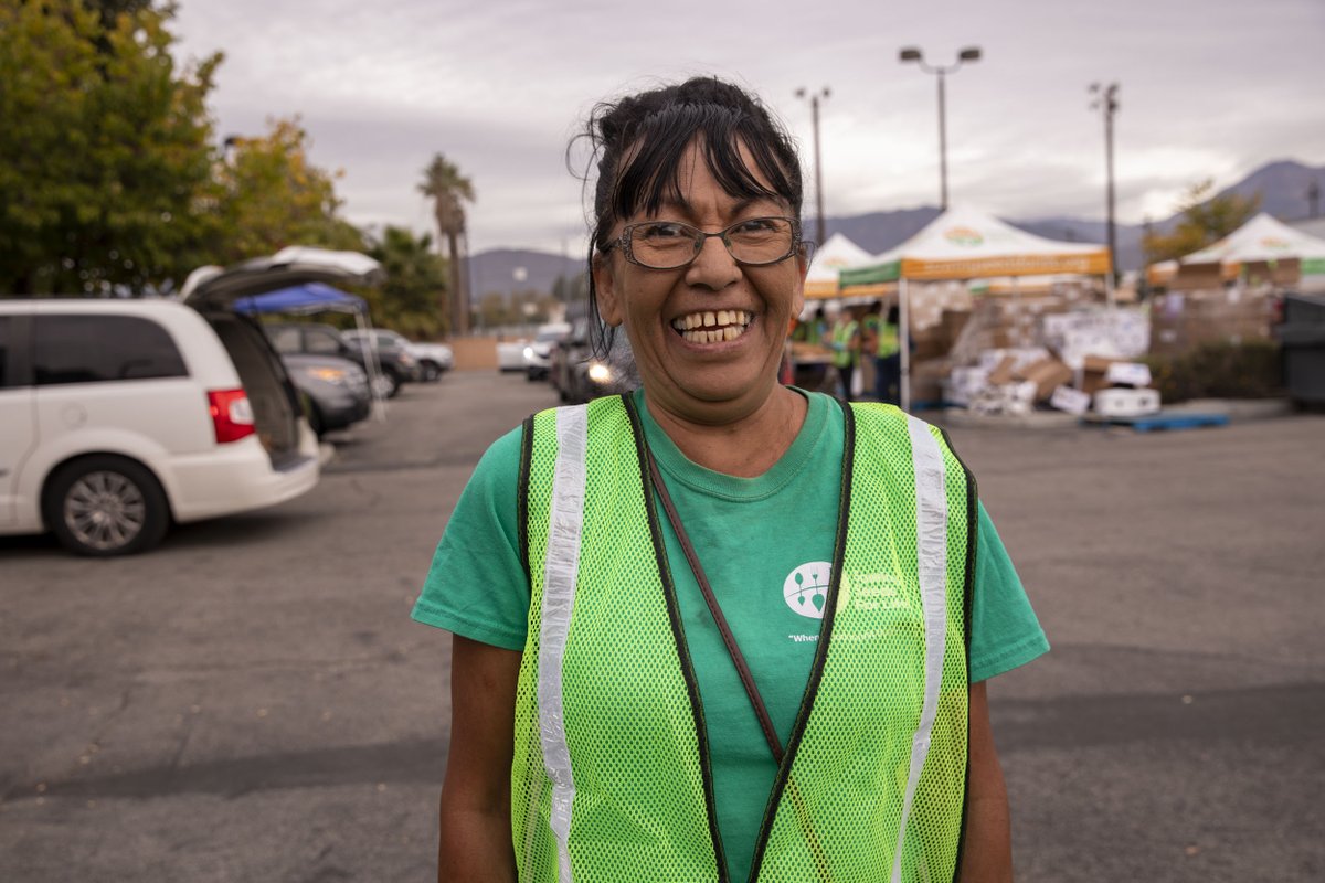 Being able to give back is a gift that Alma does not take for granted. Before becoming a devoted volunteer at Sowing Seeds for Life, she was at the receiving end of food distribution. Read about why it’s crucial to her to pay it forward: lafoodbank.org/stories/hunger…