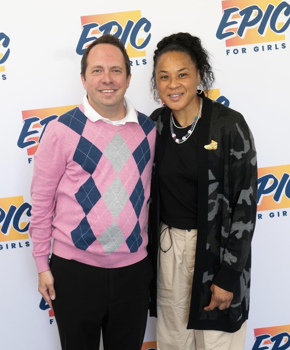 Congratulations to @dawnstaley and the @GamecockWBBwomen team! @EPIC_4_Girls brought Dawn to #Omaha in Sept2024! A nonprofit that researches, advocates 4, & funds innovative solutions that address inequities in sports for bipoc girls! #DawnStaley #ncaabasketball #SouthCarolina