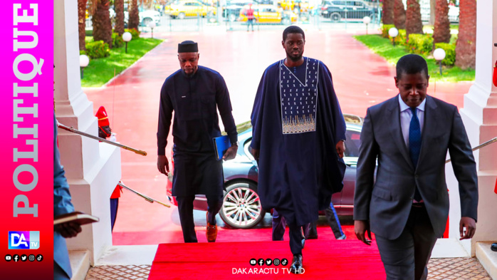 SunuToday's tweet image. &quot;Le président SN Ousmane Sonko charge le gouvernement de révéler la situation financière et d&apos;activer la relance économique, mais où sont les actions concrètes ? #TransparenceFinancière #RelanceÉconomique #Sénégal&quot;