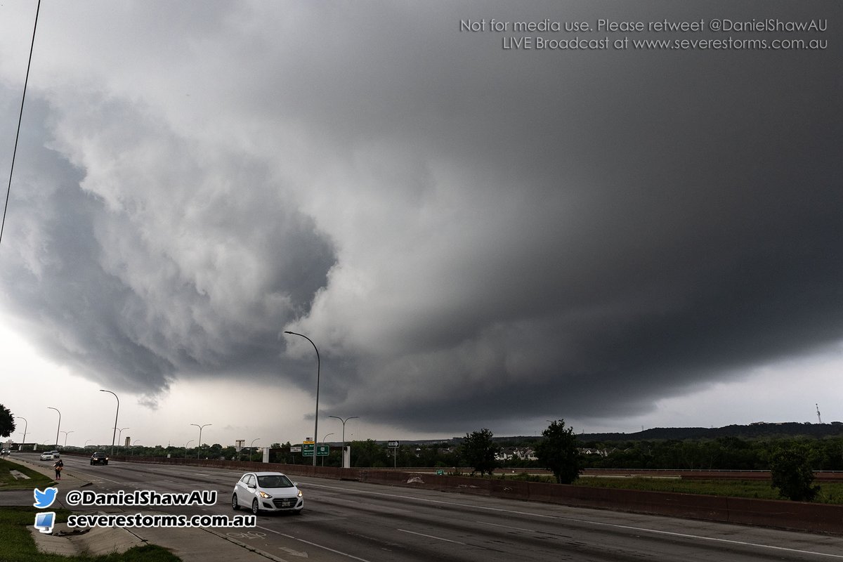 Current view of the supercell storm east of Austin Texas. WATCH LIVE: severestorms.com.au @NWSSanAntonio #txwx