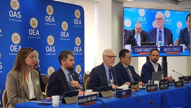 Engaging in open discussion and cooperating with Non-Governmental Partners, #OAS works with a variety of stakeholders to share information and take action to prevent #OrganizedCrime. #RANDOT4