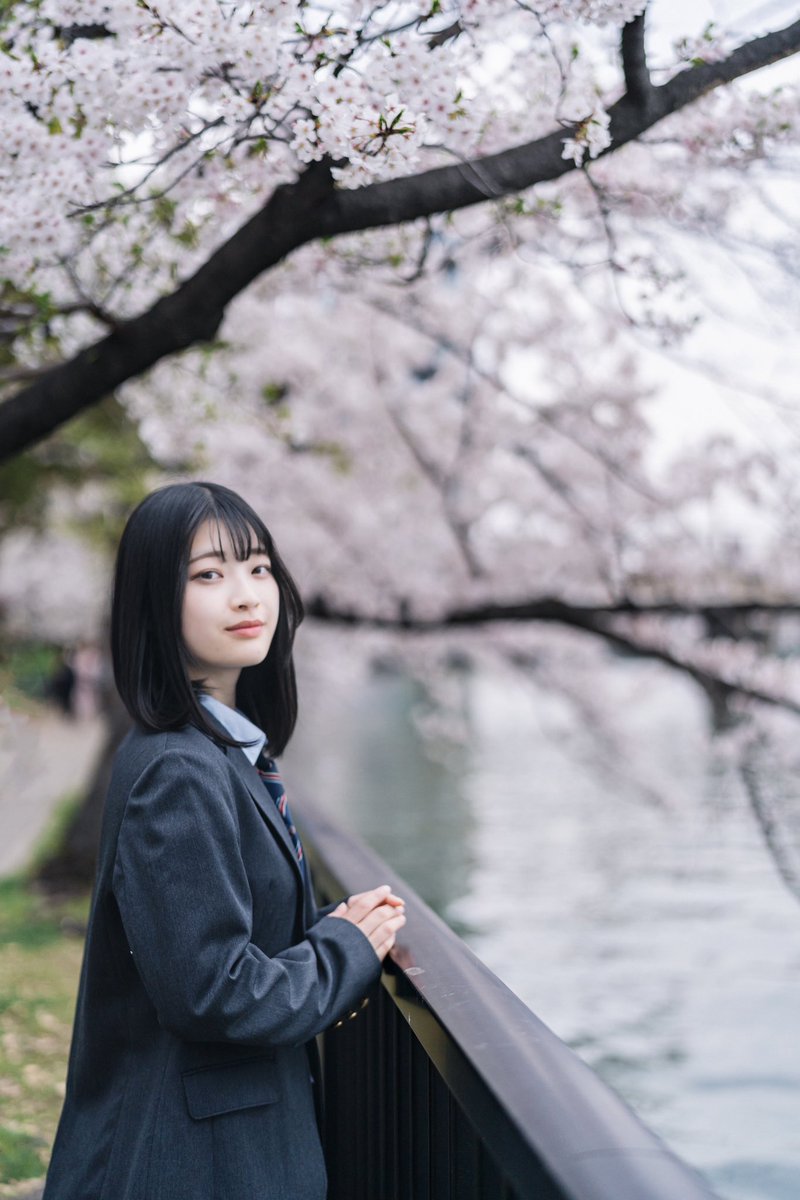 おはようございます…🌸☀️ @mainey_official 
#ファインダー越しの私の世界 #桜 #制服 #ポートレート #portrait #photo #photography