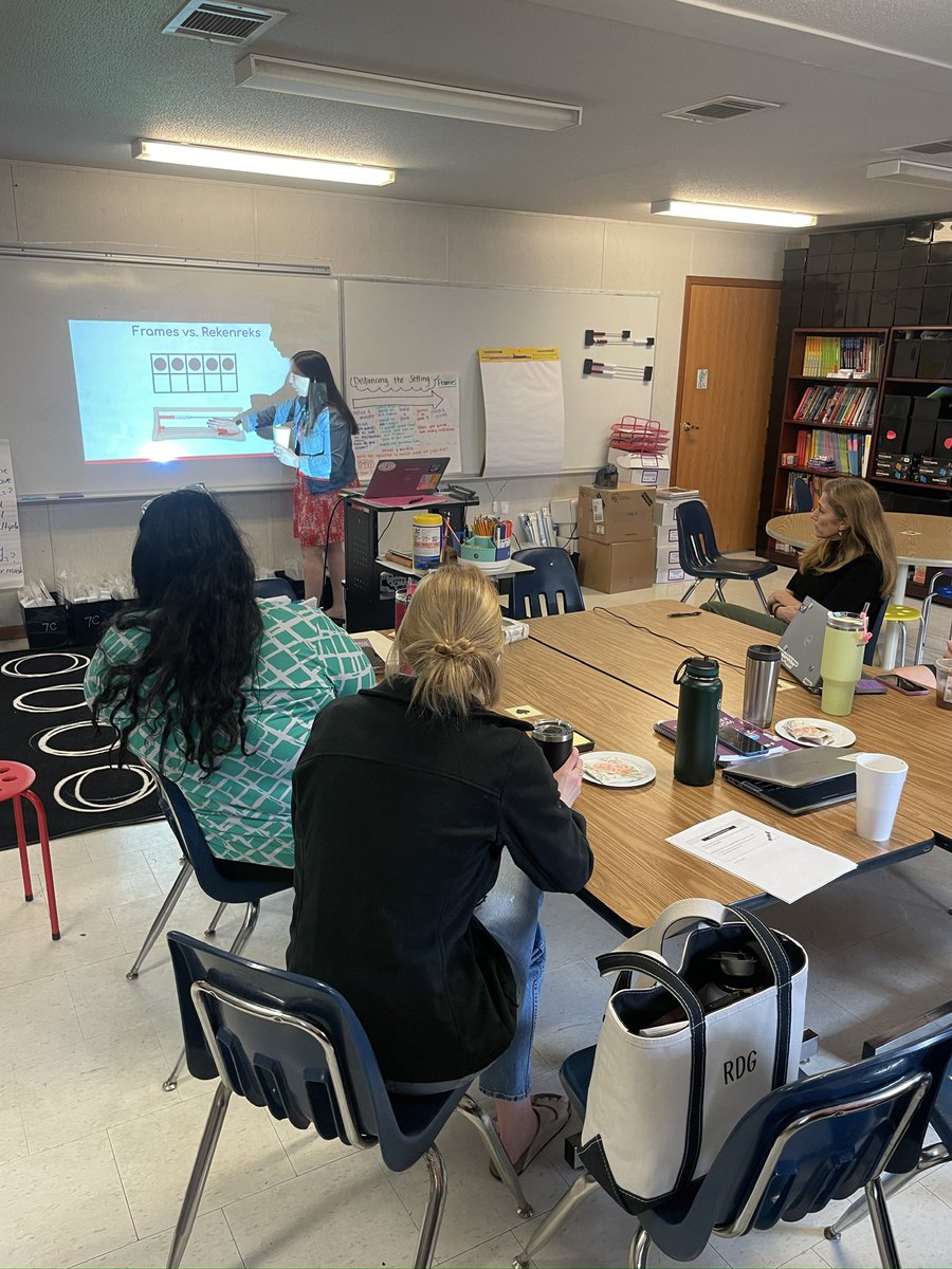The <a href="/RiversideFCPS/">RiversideES</a> 1st grade teachers spent the day in a labsite planning &amp; facilitating math small group instruction based around AVMR data and resources. So powerful learning from and with each other! @msjolevski <a href="/Erica__Beckett/">Erica Beckett</a>
