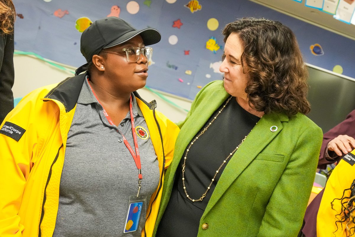 Thank you, Deputy Secretary of Ed. Cindy Marten, for coming from the @usedgov to visit our @CityYearLA team at Ascot ES! It was an honor to showcase the efforts of our student success coaches, who play a pivotal role in providing support in the classrooms. #SSCLearningNetwork