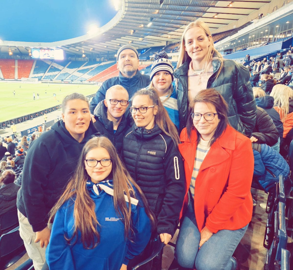 Arniston Rangers Ladies Team and Coaches supporting @ScotlandNT to victory @HampdenPark tonight 🇱🇻🏴󠁧󠁢󠁳󠁣󠁴󠁿