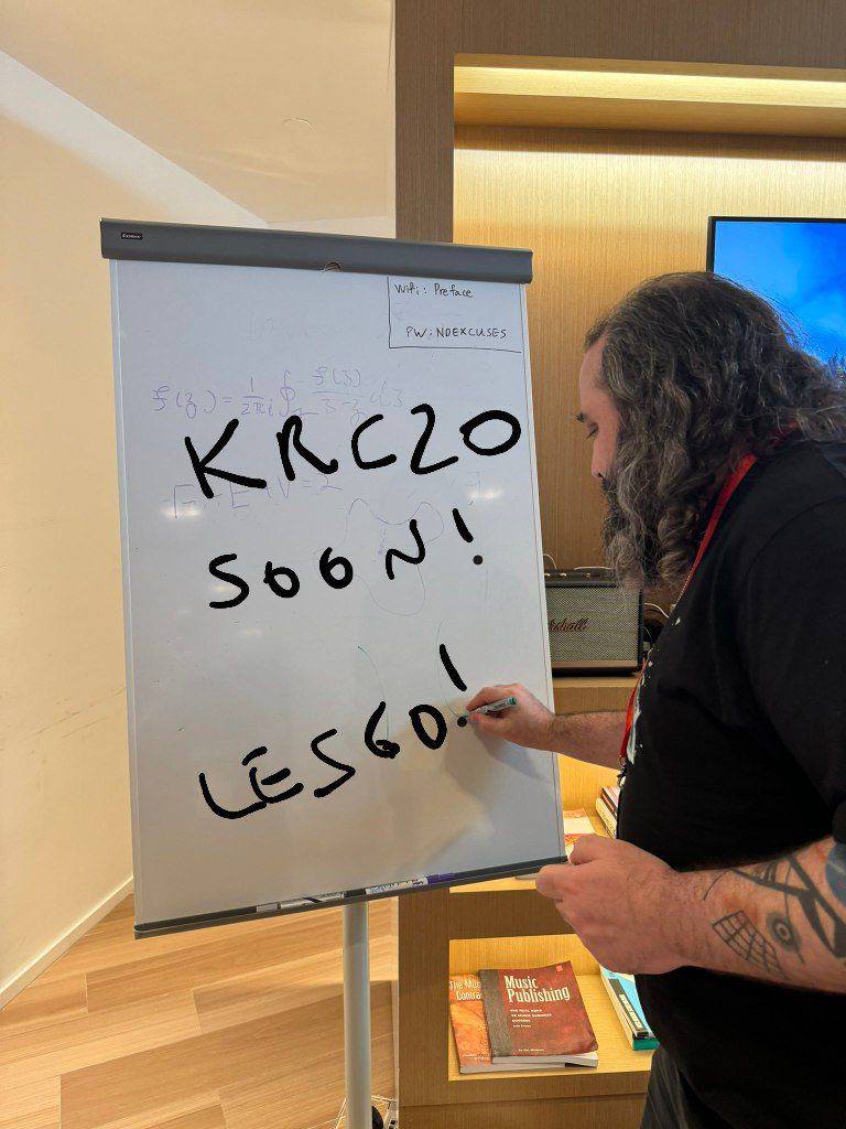 DCryptoFren tweet media