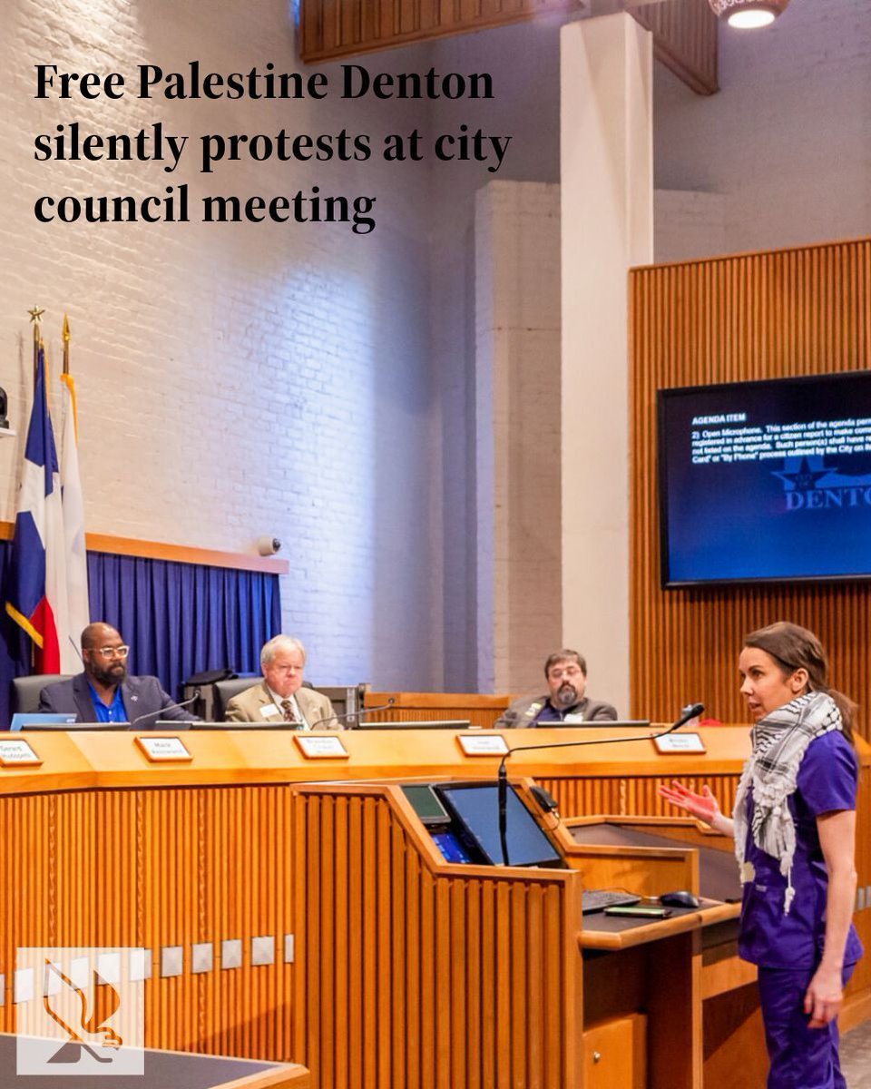 NEWS: Free Palestine Denton silently protests at city council meeting 📝: Maili Maldonado 📸: Tenay Mathis Read more: buff.ly/3J97uwK