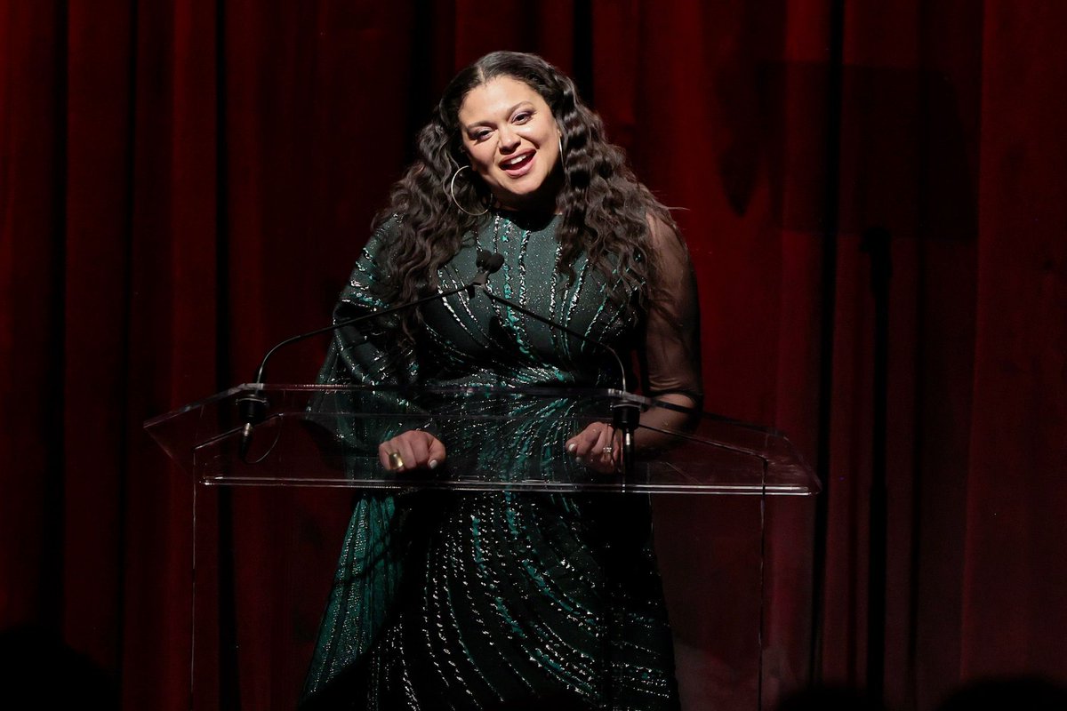 #tb to Michelle Buteau absolutely glowing as host of last year's #WGAAwards! The 2024 Writers Guild Awards New York Ceremony will take place this Sunday, April 14th at the Edison Ballroom. 🏆