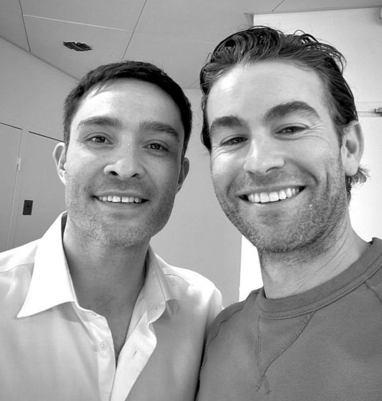 popular_mx's tweet photo. ¡El reencuentro que jamás esperamos ver! Chuck Bass y Archibald después de 12 años. X.O.X.O. https://t.co/s9I2BJx1jB