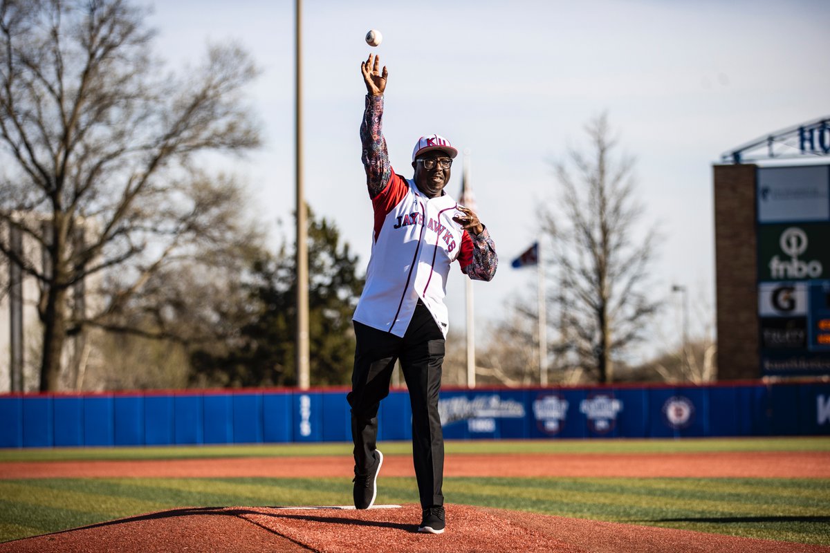 What a pitch 👏 Our ceremonial first pitch thrown out by the one and only Bob Kendrick! #RockChalk