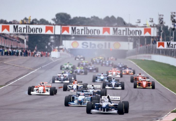 Un día como hoy en 1995, la Fórmula 1 regresaba a la Argentina tras 14 años de ausencia
En un autódromo recientemente remodelado que presentaba un lleno total

Abro hilo con la historia del retorno y con los detalles de ese GP histórico

#F1
