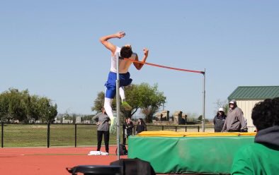 Second Place in 800m
2:05.24
4th place in high jump
6ft