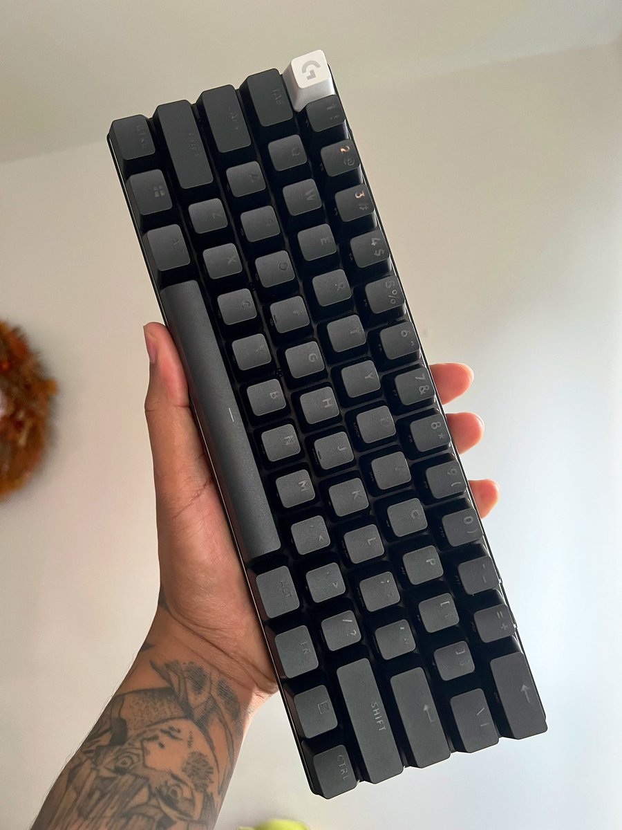 The new PRO X 60 LIGHTSPEED GAMING KEYBOARD is one of my favorite new editions to the family!

Packed with remapkeys,assignments, modifiers, layers, events, and toggle controls. #LogitechGPartner #PROX60