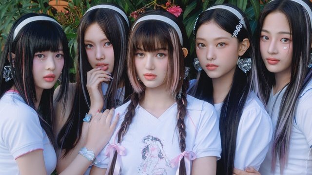 illitchart's tweet photo. Fastest K-pop Groups to reach 7 Million monthly listeners on Spotify History:

#1 @ILLIT_official — 15 days 🩷 🆕
#2 NewJeans — 34 days
#3 LE SSERAFIM — 197 days
#4 IVE — 278 days

#ILLIT #아일릿 https://t.co/uDnPU1diYd