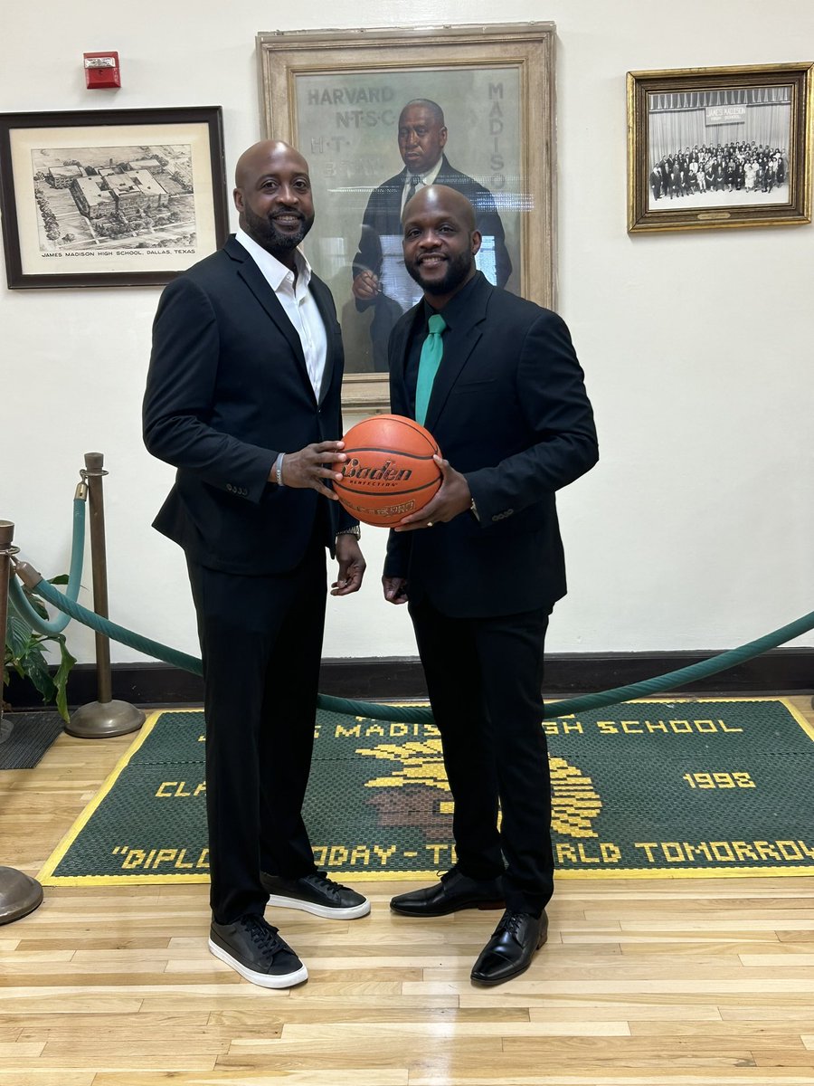 Congrats to my brother Gerald M Ed on becoming the new Head Boys Basketball Coach at James Madison High School!! Get it Done!! Smith Boys @gerasmith1906 @GASOBlue @Ani_Umana @DJH5Report @SJBasketball14