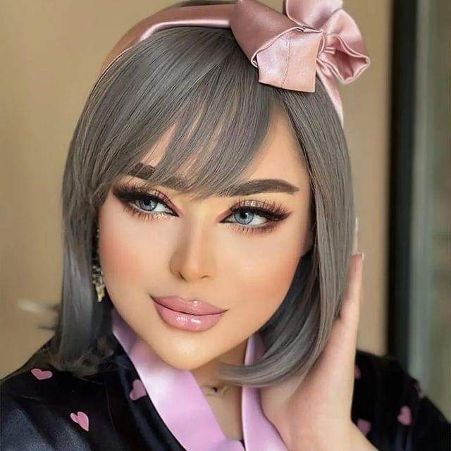 وإن سألوني عنك من تكون سأكتفي ب قول ❤️♥️ معجزة 😊يتمناها الجميع وانا حظيت بيها