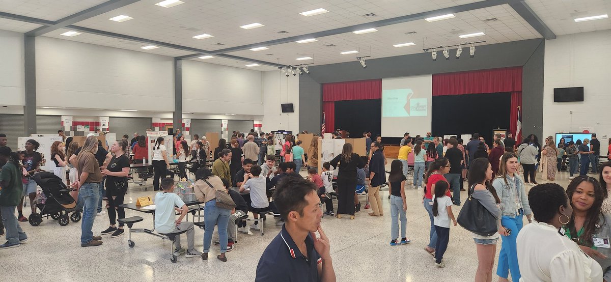 Crystal Elolf tweet media