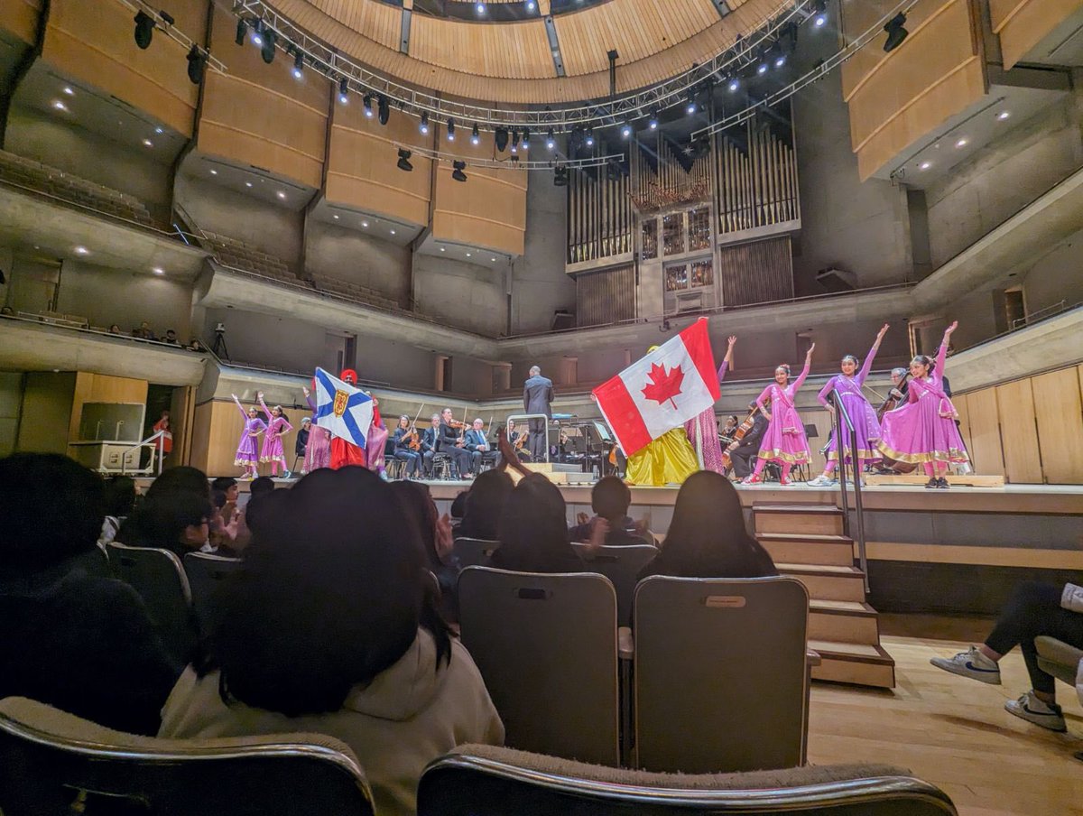 Grade 6,7,8 classes enjoyed a trip to the Toronto Symphony Orchestra today to watch Bangra and Beyond!! It received excellent reviews by our students. Thank you Mr. Goncalves for organizing!