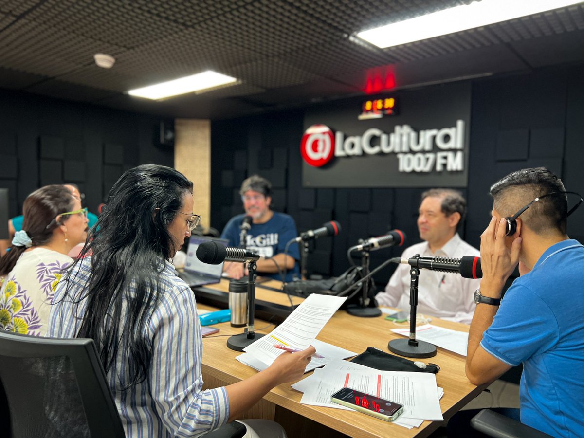 LaCulturalFM's tweet photo. Hoy en "Buenos Días Bucaramanga": lanzamiento de campaña contra explotación infantil con Laura Patiño, entrevista a Ena María Jiménez y crónicas del "Bogotazo" por Eduardo Patiño. #Emisora #LaCultural #Invitados #SomosCulturaSomosMúsica https://t.co/7Itcl30V8b
