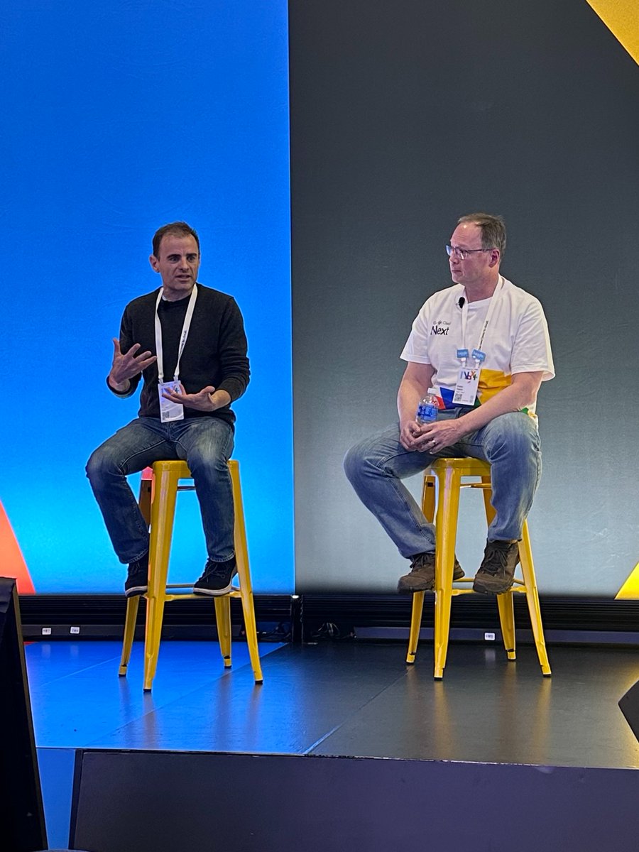👏@WalterReade and D. Sculley hosted an AMA session at #GoogleCloudNext. They provided an exclusive look behind the scenes at Kaggle, including the latest ML competitions, techniques, models, and more!