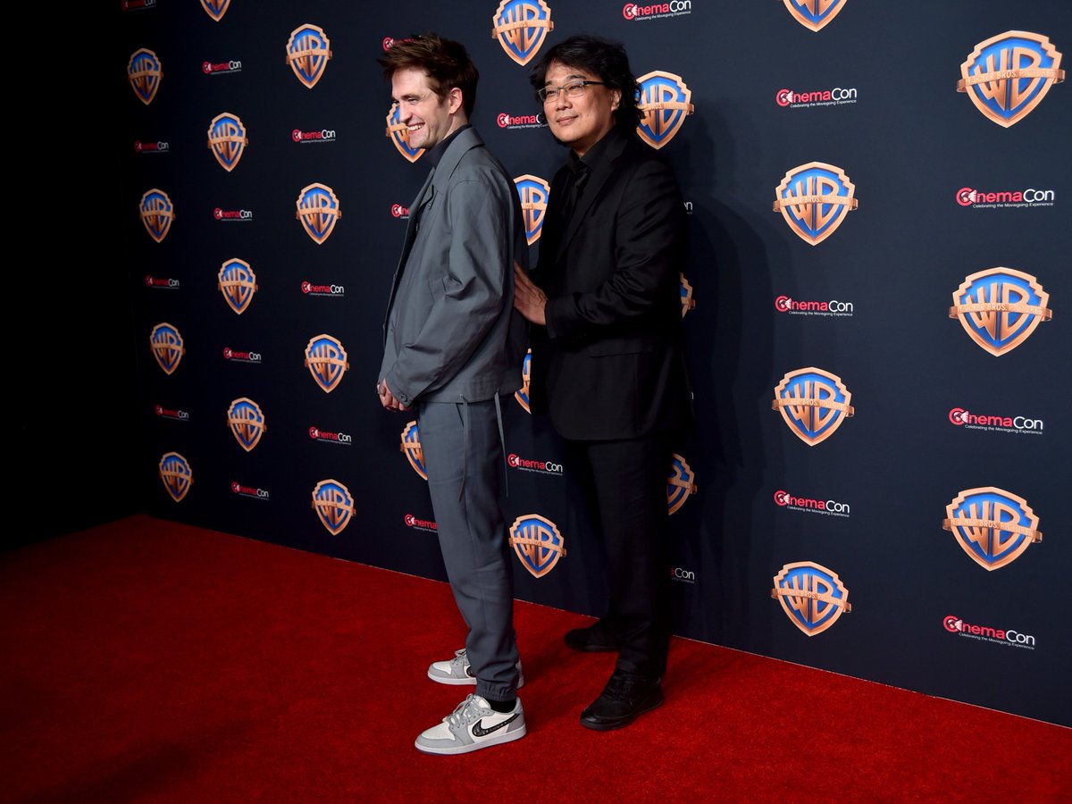 Robert Pattinson and Bong Joon-ho promoting MICKEY 17 at #CinemaCon!