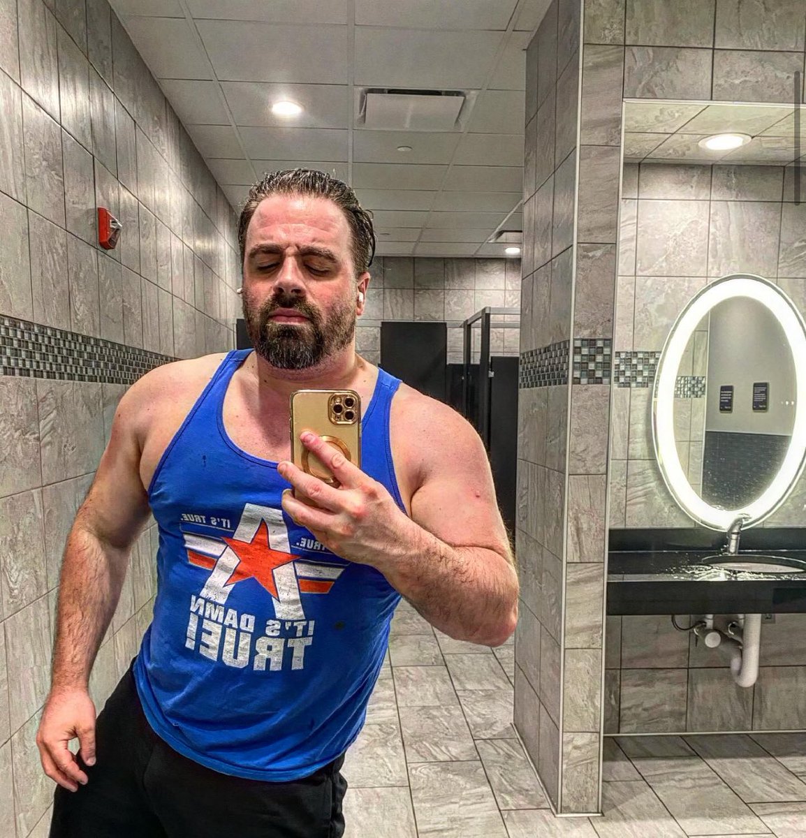 Chest day!

#gym #fitness #workout #running #motivation #bodybuilding #fitnessmotivation #gymlife #findom #model #modeling #health #feet #intermittentfasting #paypiggies #healthy #photography #crossfit #fitnessmodel #exercise #spinning #alpha #keto #weightlifting #weightloss