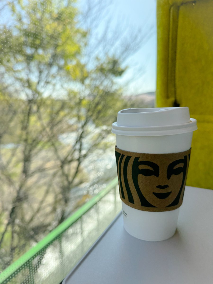 tokyo_todd's tweet image. 🚄 #Laview